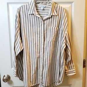 Old Navy Woman's Boyfriend Black and White Striped Casual Shirt Size L